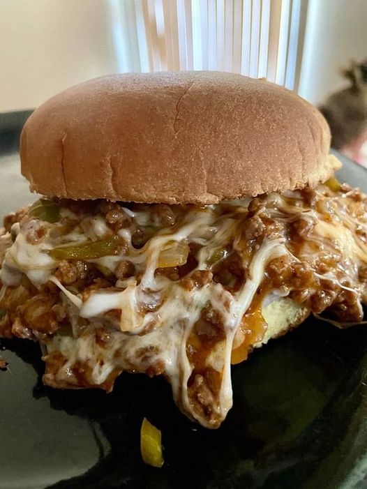 PHILLY CHEESESTEAK SLOPPY JOES