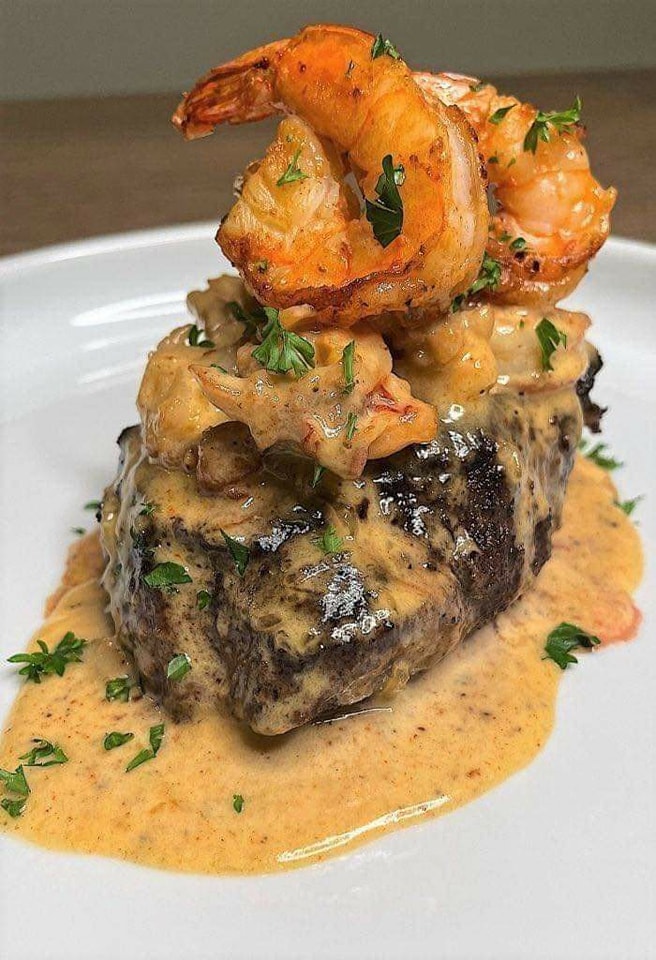 Pan Seared Steak with Shrimp & Lobster Sauce