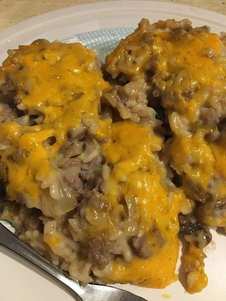 Cheesy Ground Beef Rice Casserole Recipe