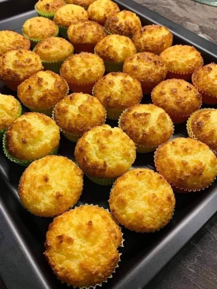 Moist Coconut Macaroons Recipe