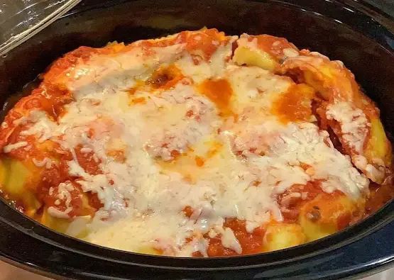 Slow Cooker Ravioli Lasagna