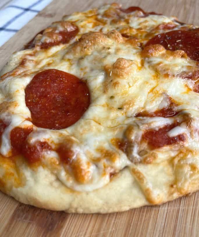 Naan Bread Pizza in the Air Fryer