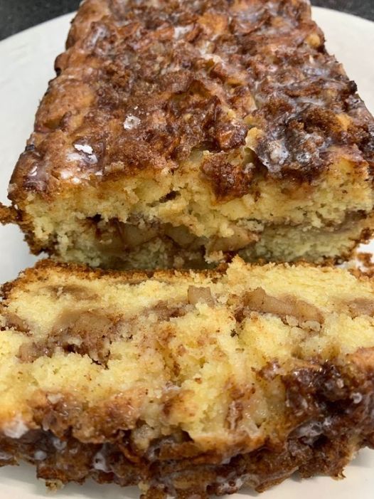 HOMEMADE APPLE FRITTER BREAD